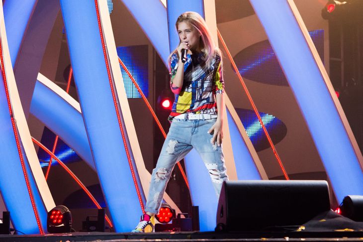 Зина_Куприянович_на_Детской_Песни_года